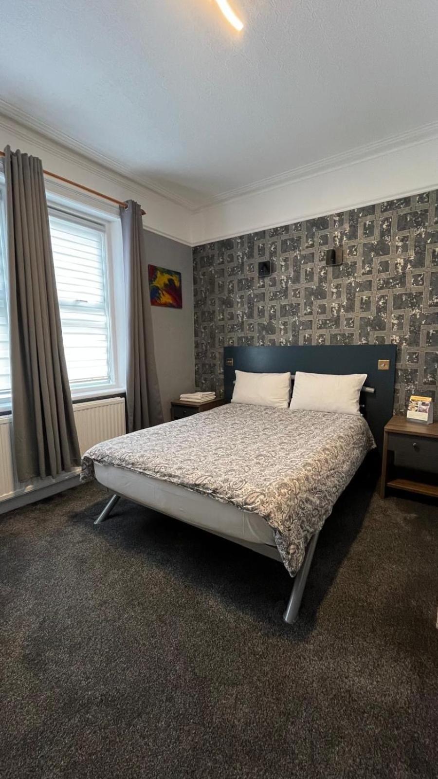 Guest house Charlotte London